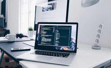 Навчання Python online від DAN.IT – нові інструменти та практичні рішення
